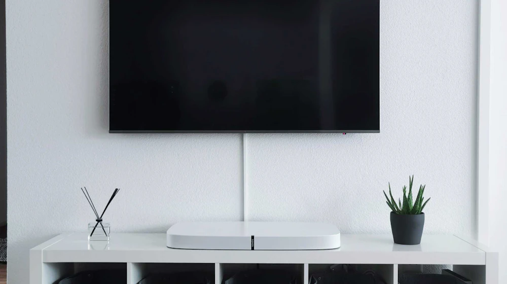 Beste IPTV van Nederland test en review op 4K Smart TV scherm