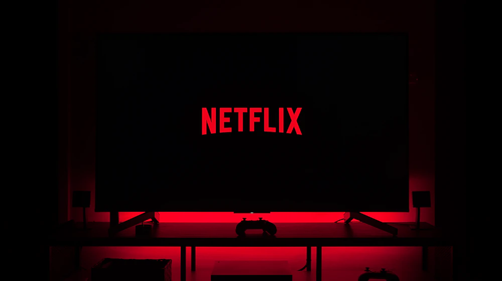 TiviMate versus IPTV Smarters Pro vergelijking op scherm